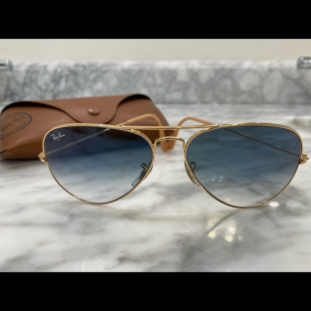 Ray Ban Gradient lens Sunglasses
